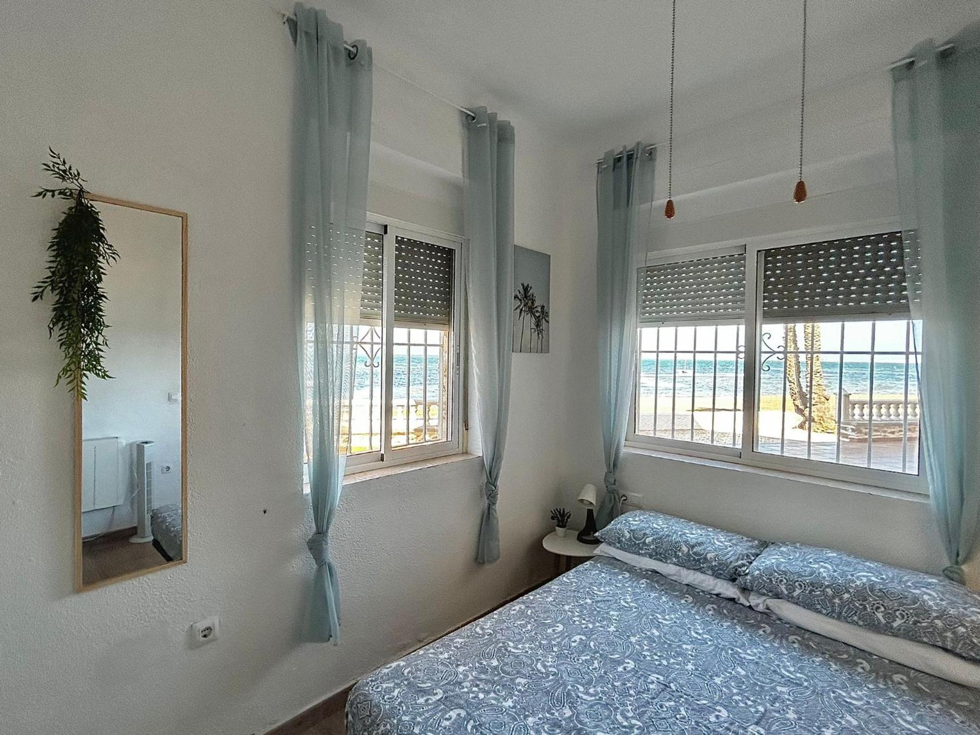 Apartamento Mar Menor, Los Urrutias - Beachfront Apartment With Patio Under New Management Since July 2024 Cartagena Exterior foto